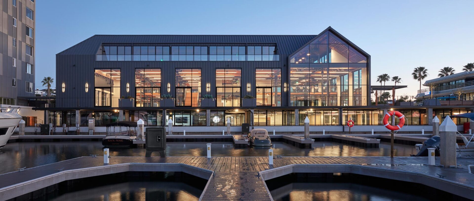 Quay Works - 3101 W Pacific Coast Hwy